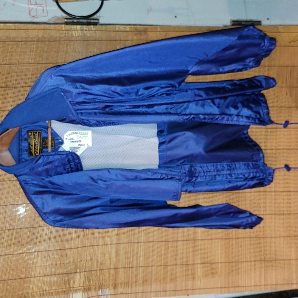 Vintage. Eddie Bauer. Windbreaker. Men's size Large.